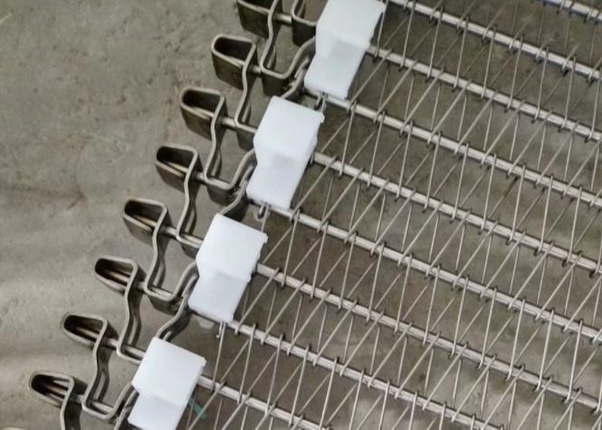 1.2mm Dia Chain Link Spiral Mesh Riem voor Brood Koelmachine