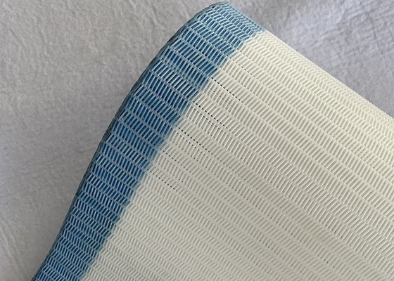 Polyester spiraaldroger schermpers filtermaasband gebruikt voor papierpulp papierproductie industrie