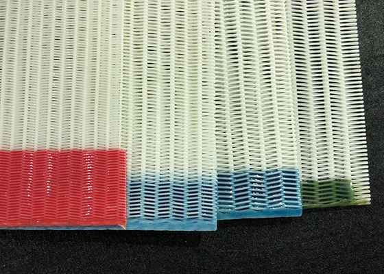 Industriële polyester spiraal droger transportband met een breedte van 0,1-5 m voor papierfabrieken
